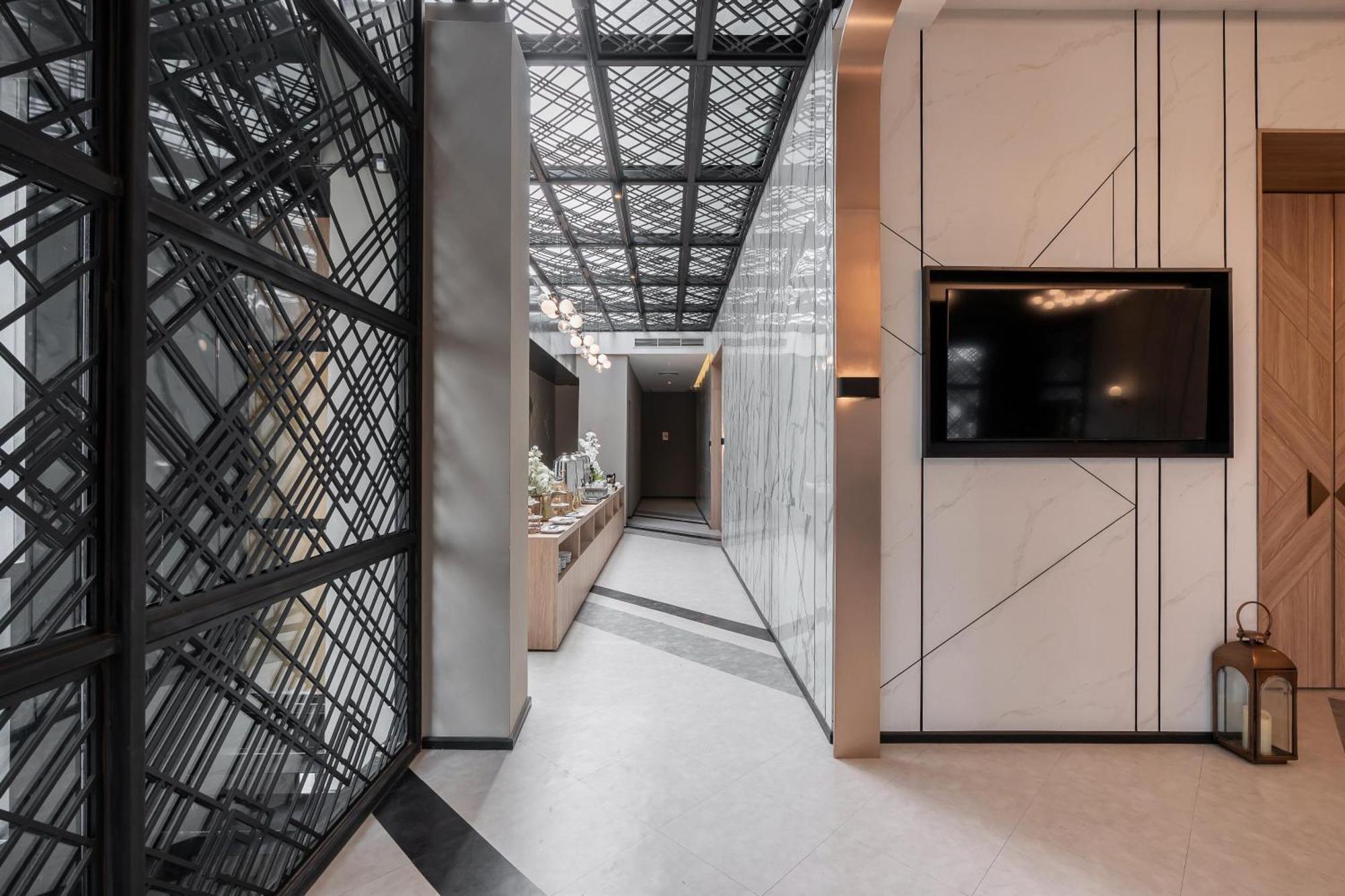Zayn Hotel Bangkok - Airport Link Access Екстер'єр фото
