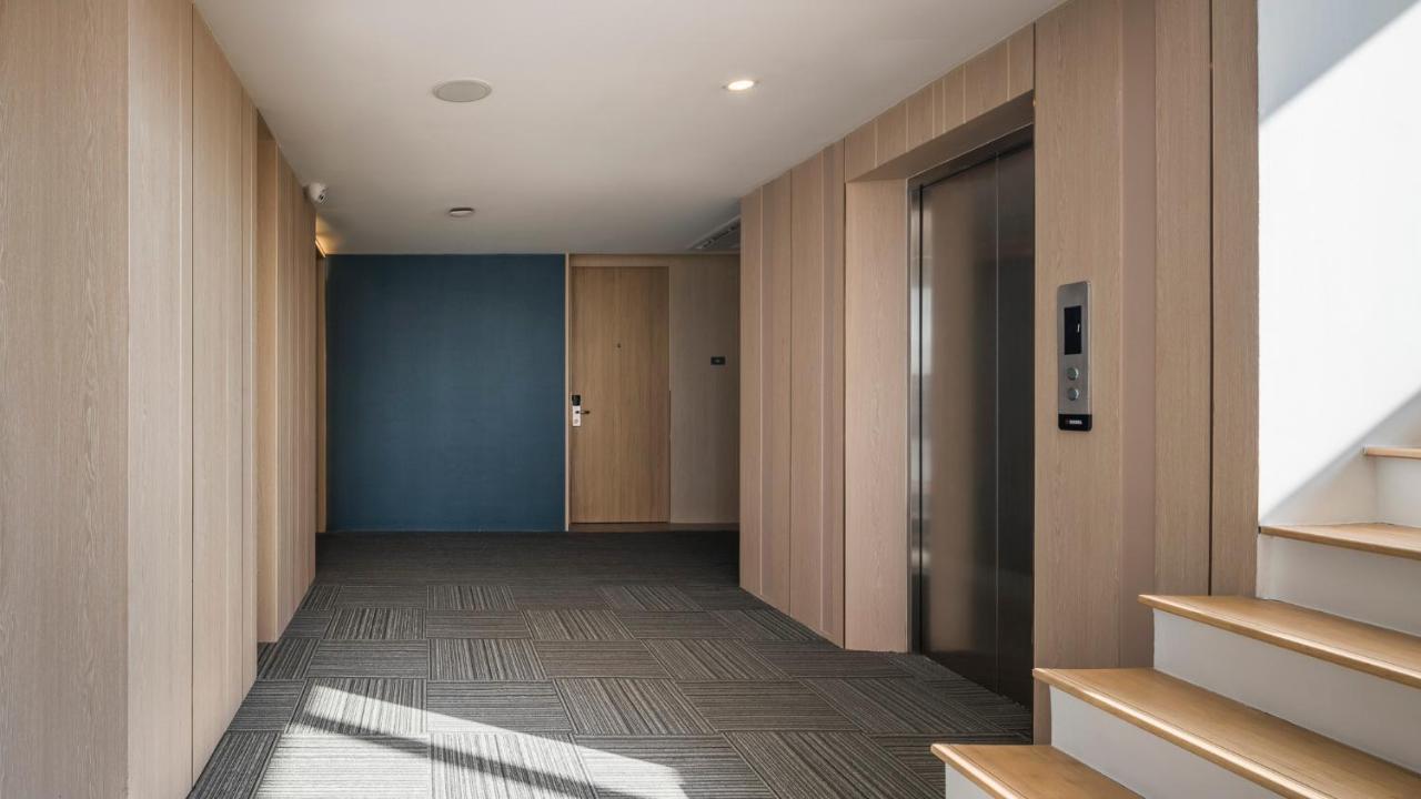 Zayn Hotel Bangkok - Airport Link Access Екстер'єр фото